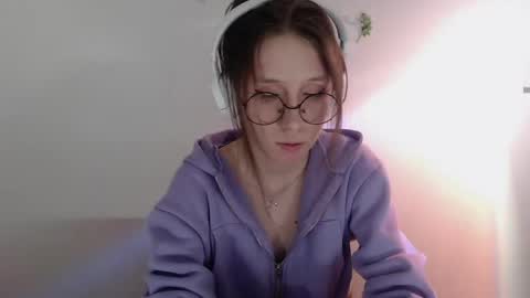Snapshot of _hanna_moon_ chatting on 05/18/26, 01:17 Hannaolotl online show from 05/18/26, 01:17