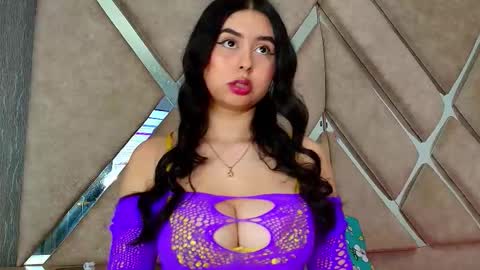 _hannahst online show from 11/21/25, 02:32