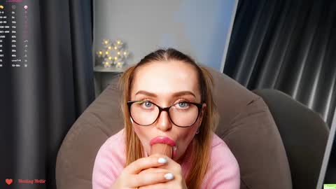 Veronica online show from 12/11/24, 10:06