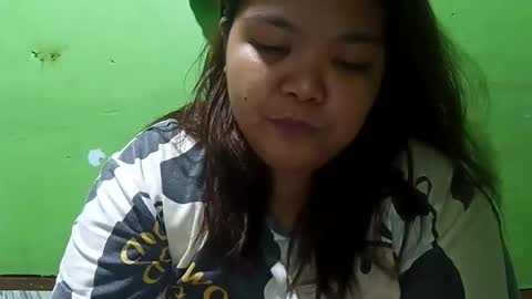 Snapshot of _hershey003 chatting on 11/15/25, 02:13 _hershey003 online show from 11/15/25, 02:13