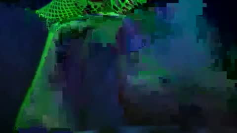 _hitgirly_ online show from 05/20/26, 04:40