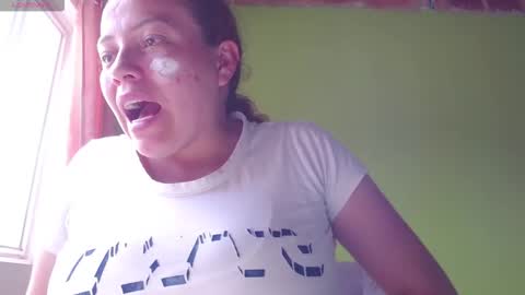 Snapshot of _honey1_ chatting on 02/05/26, 07:51 Honey online show from 02/05/26, 07:51