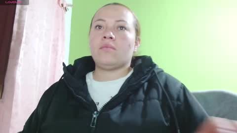 Snapshot of _honey1_ chatting on 02/14/26, 10:34 Honey online show from 02/14/26, 10:34