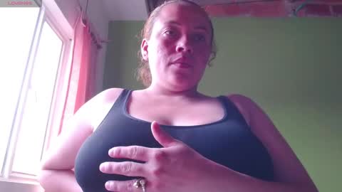 Snapshot of _honey1_ chatting on 02/17/26, 06:47 Honey online show from 02/17/26, 06:47