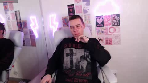 Snapshot of _honeyberry_ chatting on 02/09/26, 07:29 _honeyberry_ online show from 02/09/26, 07:29