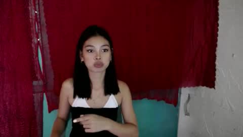 Snapshot of _honeyletxx chatting on 09/26/25, 10:52 _honeyletxx online show from 09/26/25, 10:52