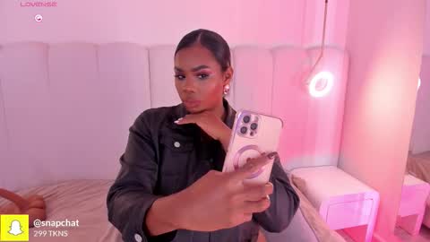 Darlis  online show from 12/15/25, 07:29