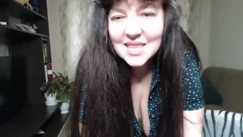Snapshot of _illusion_ chatting on 04/23/26, 12:29 Illusion online show from 04/23/26, 12:29