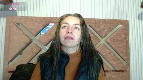 Isa online show from 04/30/26, 12:44