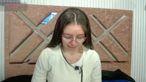 Isa online show from 06/12/26, 12:48