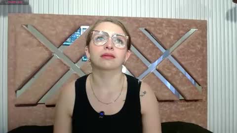 Snapshot of _isaabellaa chatting on 06/22/26, 02:36 Isa online show from 06/22/26, 02:36