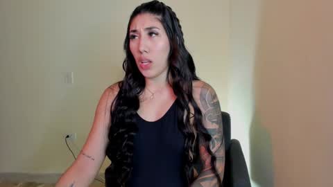 Snapshot of _isabella99_ chatting on 10/09/25, 06:44 Isabella online show from 10/09/25, 06:44
