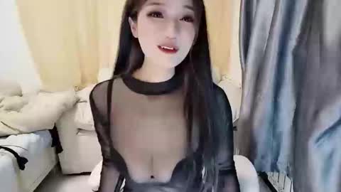 Snapshot of _iuiu_ chatting on 01/08/25, 02:56 UU online show from 01/08/25, 02:56