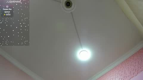 J A D E online show from 11/08/25, 12:05