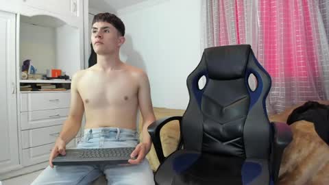 James online show from 04/11/26, 09:41