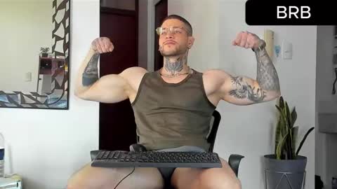 Snapshot of _jamesleandros chatting on 01/18/26, 02:10 jeison online show from 01/18/26, 02:10