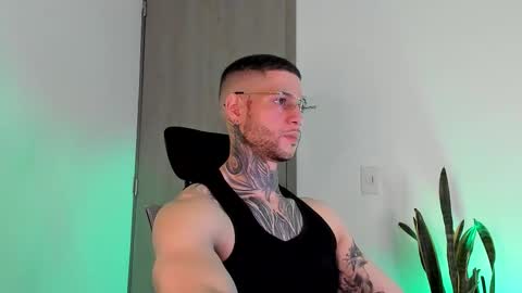 Snapshot of _jamesleandros chatting on 02/11/26, 03:00 jeison online show from 02/11/26, 03:00