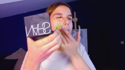 Snapshot of _jasminedream chatting on 09/14/25, 01:32 Jasmine online show from 09/14/25, 01:32