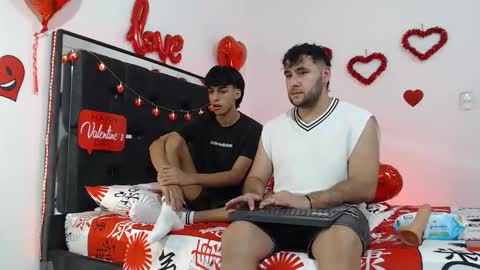 Snapshot of _jhossua_and_valerio_ chatting on 02/15/26, 10:28 JHOSSUA VALERIO online show from 02/15/26, 10:28