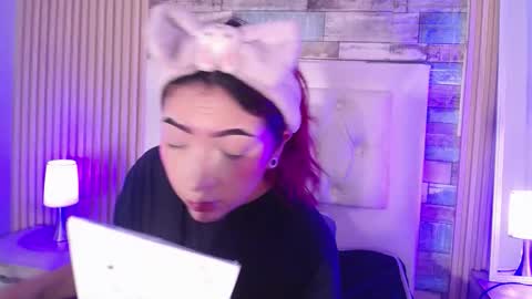 Snapshot of _johana18 chatting on 03/17/26, 01:03 Mia online show from 03/17/26, 01:03