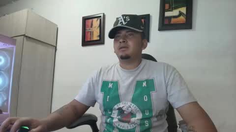 Snapshot of _jordanxxiii chatting on 12/14/25, 01:55 jordan online show from 12/14/25, 01:55