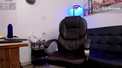 _juanes__ online show from 10/22/25, 08:08