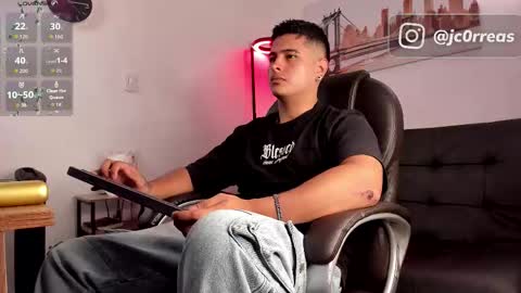 _juanes__ online show from 11/26/25, 08:43