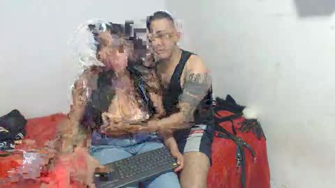 Snapshot of _juegolatino chatting on 02/10/26, 03:10 Cristal Damian online show from 02/10/26, 03:10