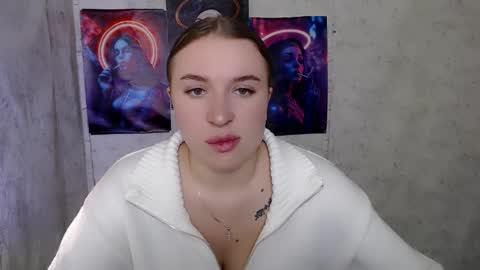 Snapshot of _julianaini_ chatting on 10/14/25, 01:01 Jolia online show from 10/14/25, 01:01
