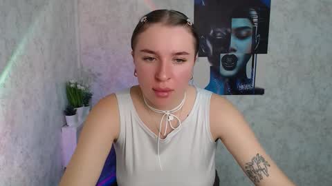 Snapshot of _julianaini_ chatting on 10/24/25, 06:37 Jolia online show from 10/24/25, 06:37