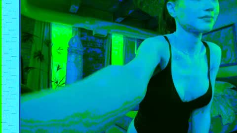 Snapshot of _june chatting on 02/27/25, 09:47 june online show from 02/27/25, 09:47