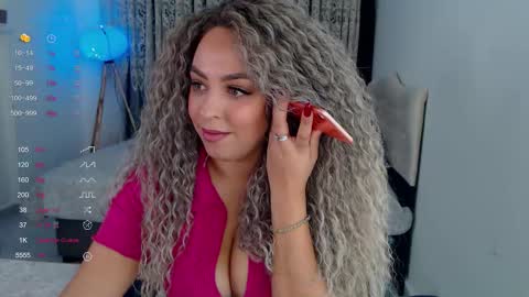 _just_a_queen_3 online show from 10/18/25, 09:10
