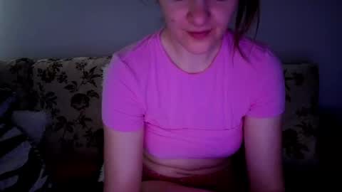 _just_a_simple_girl online show from 06/07/26, 05:00