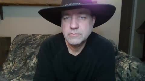 Snapshot of _justacowboy chatting on 01/14/25, 02:40 Wyatt online show from 01/14/25, 02:40