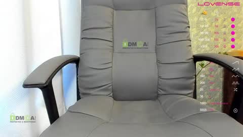 _justcallme_ online show from 12/22/24, 09:31