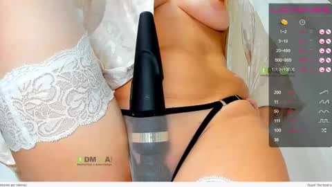 Snapshot of _justcallme_ chatting on 03/01/26, 08:33 _justcallme_ online show from 03/01/26, 08:33