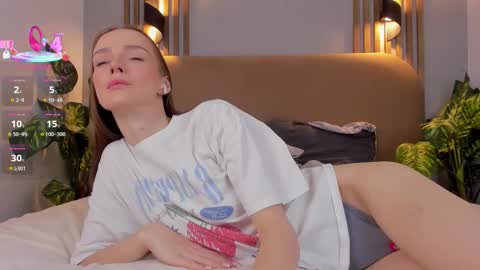 Kira online show from 10/29/25, 07:10