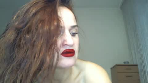 Snapshot of _kapelka_ chatting on 12/30/24, 05:26 KAPELKA online show from 12/30/24, 05:26