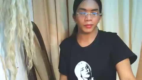 Snapshot of _karie_ chatting on 10/28/25, 01:47 _karie_ online show from 10/28/25, 01:47