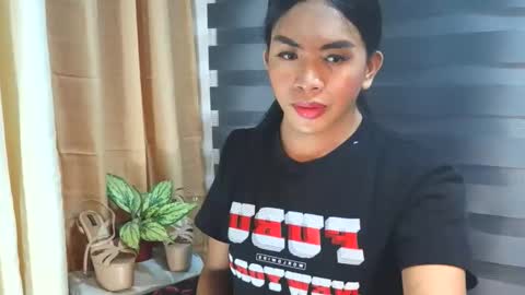 Snapshot of _karie_ chatting on 10/31/25, 03:13 _karie_ online show from 10/31/25, 03:13