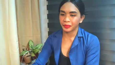 Snapshot of _karie_ chatting on 11/04/25, 12:15 _karie_ online show from 11/04/25, 12:15