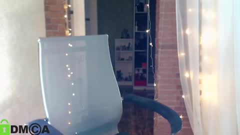  karolina online show from 03/10/25, 03:41