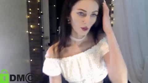  karolina online show from 10/24/25, 05:09