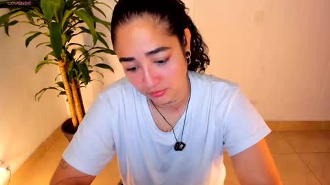 Snapshot of _kat_1 chatting on 02/20/26, 09:10 online show from 02/20/26, 09:10