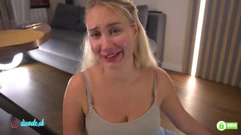 Kate online show from 11/07/25, 01:55