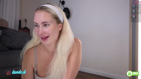 Kate online show from 11/10/25, 04:28