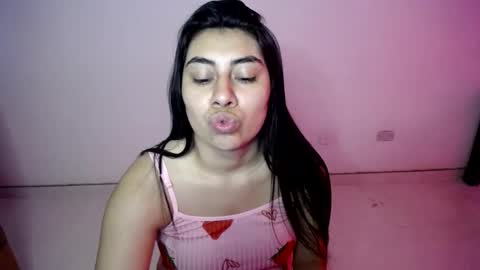 Snapshot of _katerin_love chatting on 04/20/26, 10:11 kateryn online show from 04/20/26, 10:11