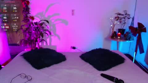 Snapshot of _kathy_and_myke chatting on 12/11/24, 02:30 Kathy and Myke online show from 12/11/24, 02:30