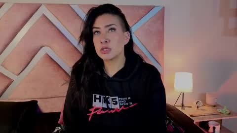 kelly online show from 05/11/26, 04:04