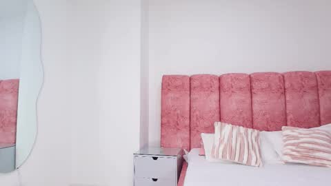 Kendall online show from 11/28/25, 12:08